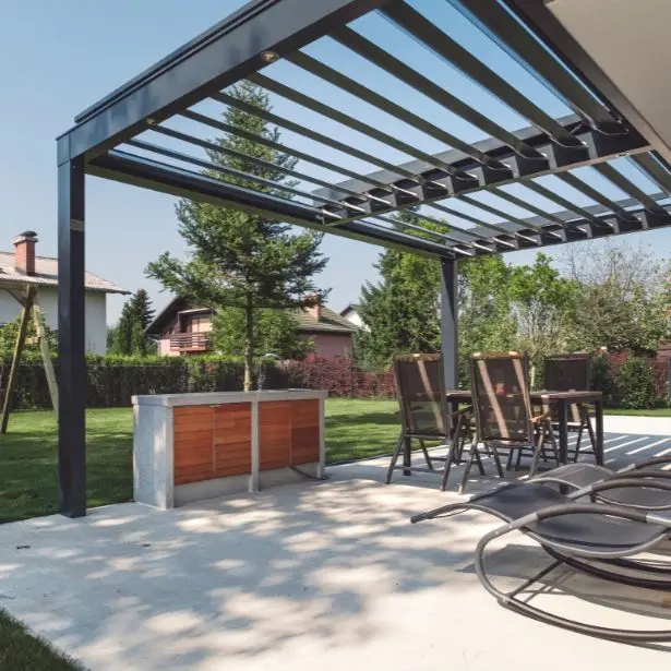 Tende da sole Milano: installazione pergolati